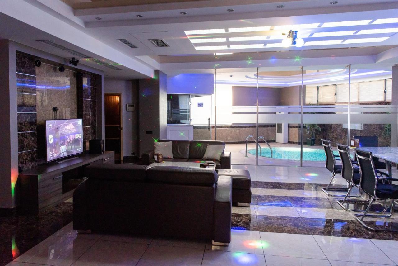 Avan Plaza Hotel Єреван Екстер'єр фото