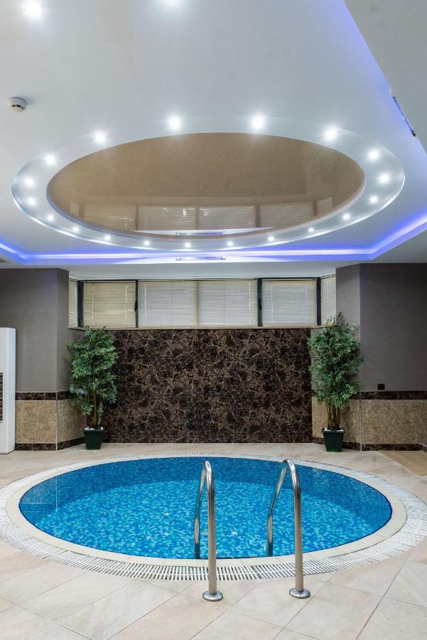 Avan Plaza Hotel Єреван Екстер'єр фото